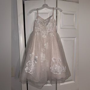 NWT David’s Bridal DB STUDIO floral applique cross-back flower girl dress